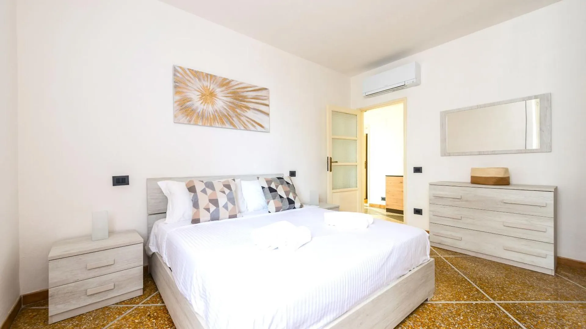 Apartment Hostly-Casa Serena-Near The Town Center Pisa