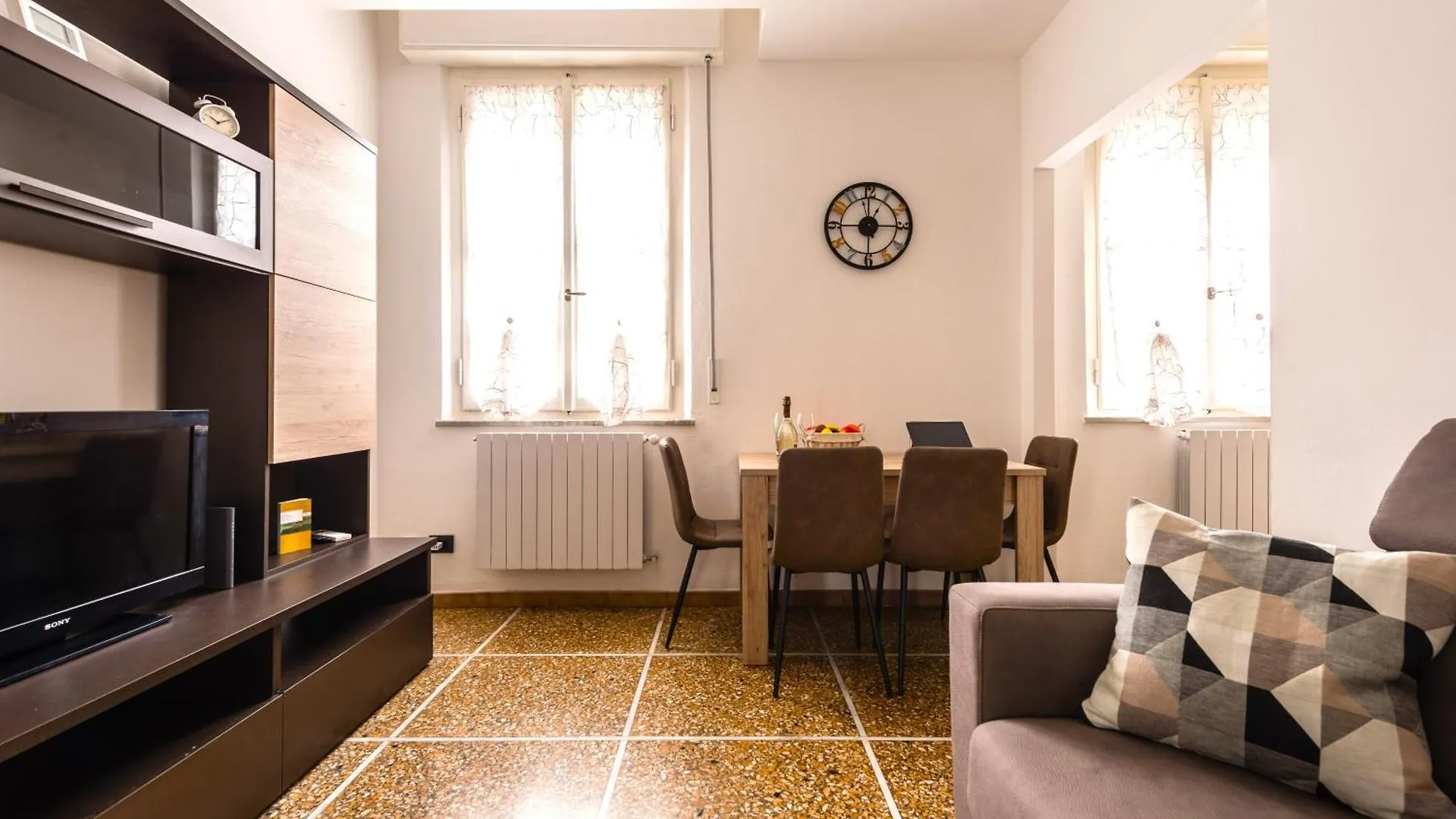 Apartment Hostly-Casa Serena-Near The Town Center Pisa Italy