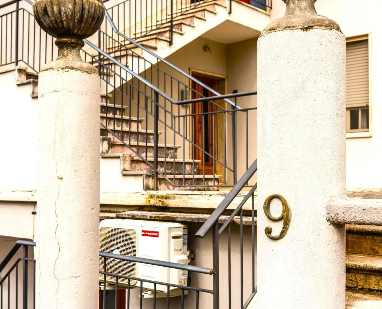 Hostly-Casa Serena-Near The Town Center Pise 0*,  Italie