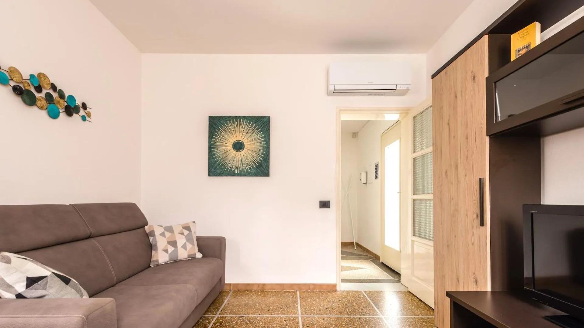 Hostly-Casa Serena-Near The Town Center Pise